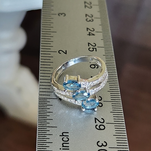 Silver London Blue Topaz Size 7 Ring with White Topaz accents NEW - Picture 4 of 4